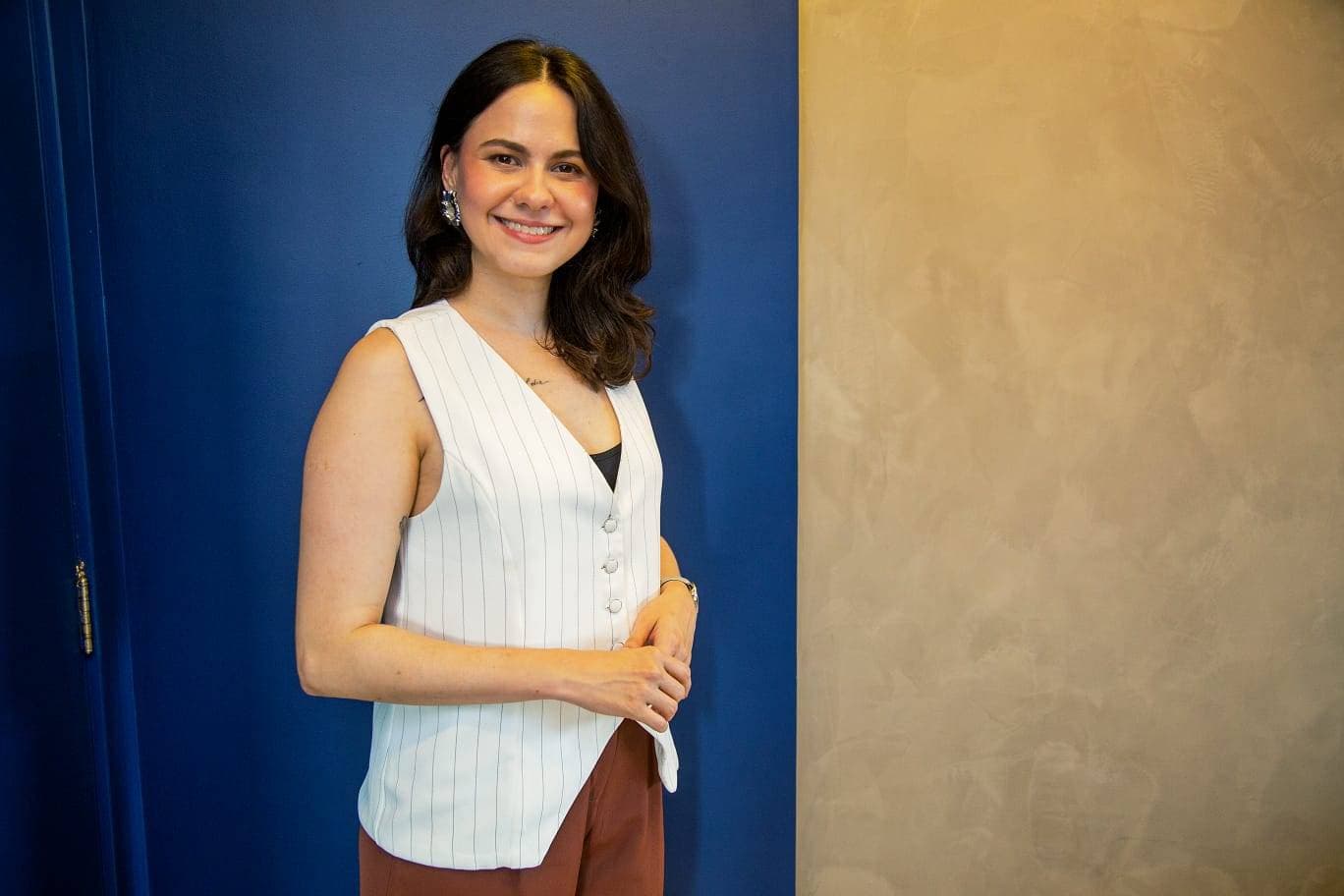 Amanda Carvalho em atendimento